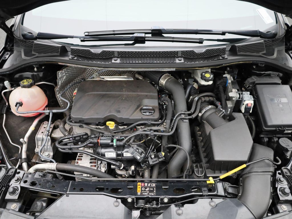Opel Astra 1.2 business edition | parkeer sensoren | cruise control | dab |