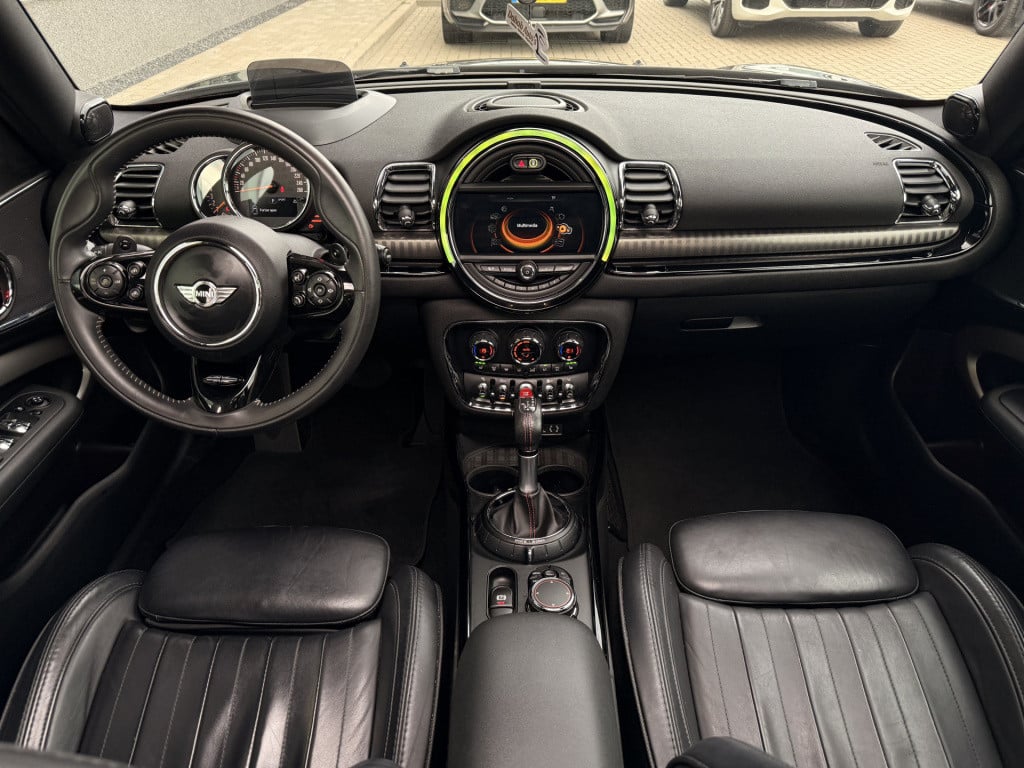 Mini Clubman mini 2.0 cooper s all4 chili serious business | leder | pano |