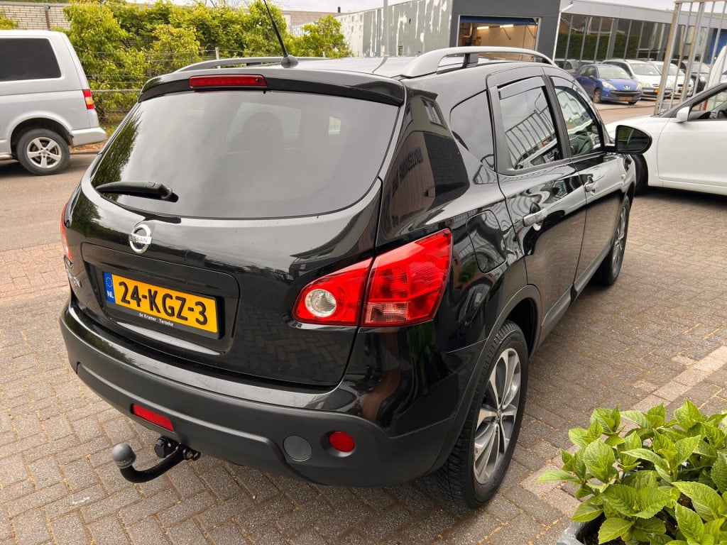 Nissan Qashqai 2.0 connect edition