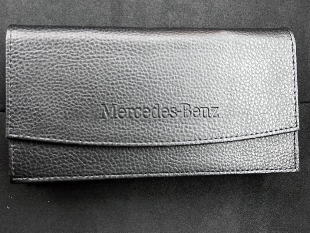Mercedes-Benz Gla-klasse 200 amg line | sfeerverlichting | panoramadak | cr