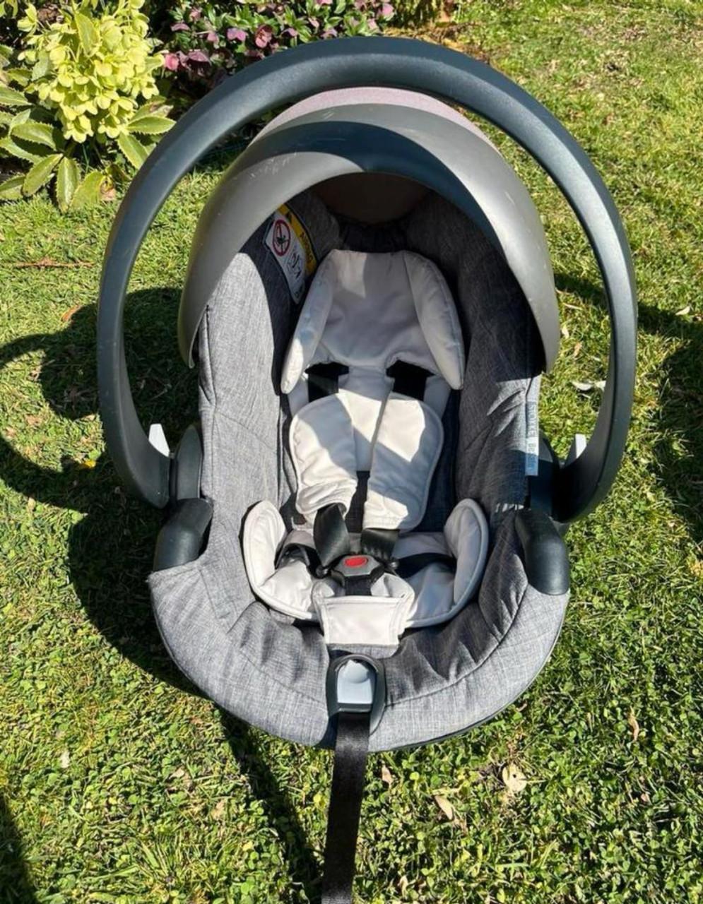 Stokke kinderwagen met veel extra’s