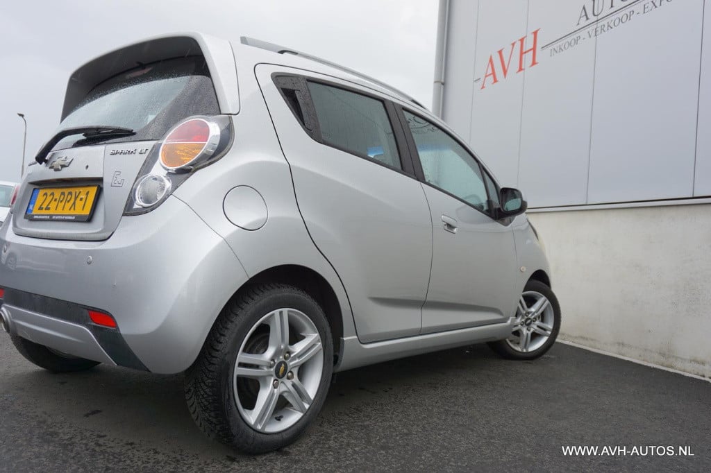 Chevrolet Spark 1.2 16v lt