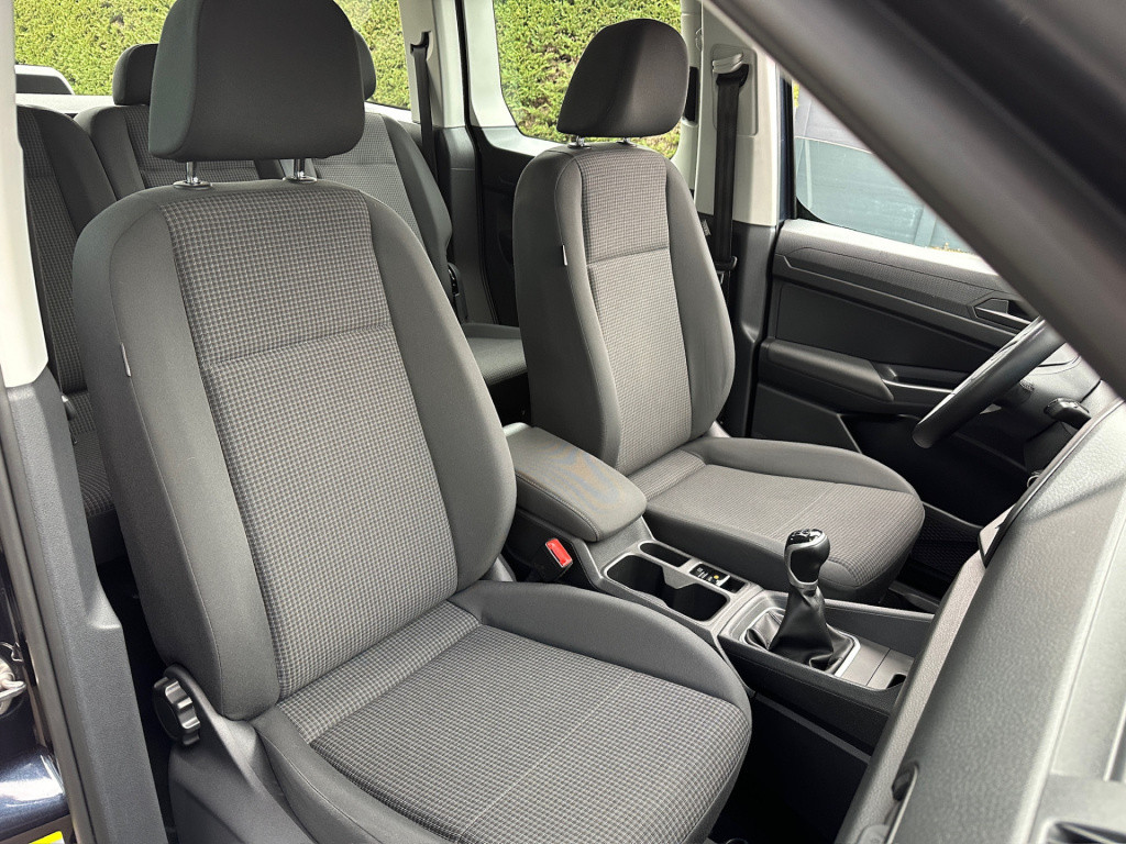 Volkswagen Caddy 1.5 tsi 5-persoons | navi | led | camera | cruise | rijkla