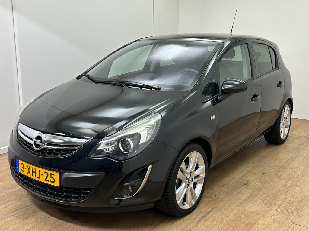 Opel Corsa occasion 1.4-16v cosmo | automaat | tweedehands opel corsa | zwa
