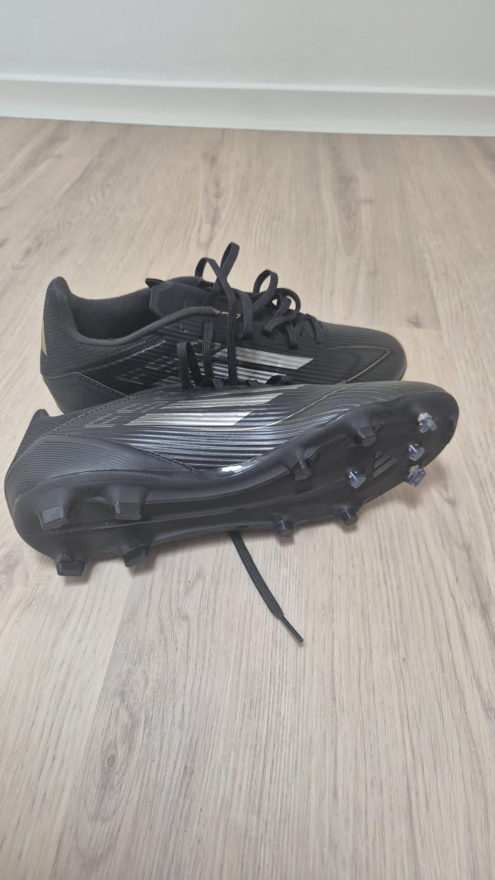 Adidas voetbalschoenen