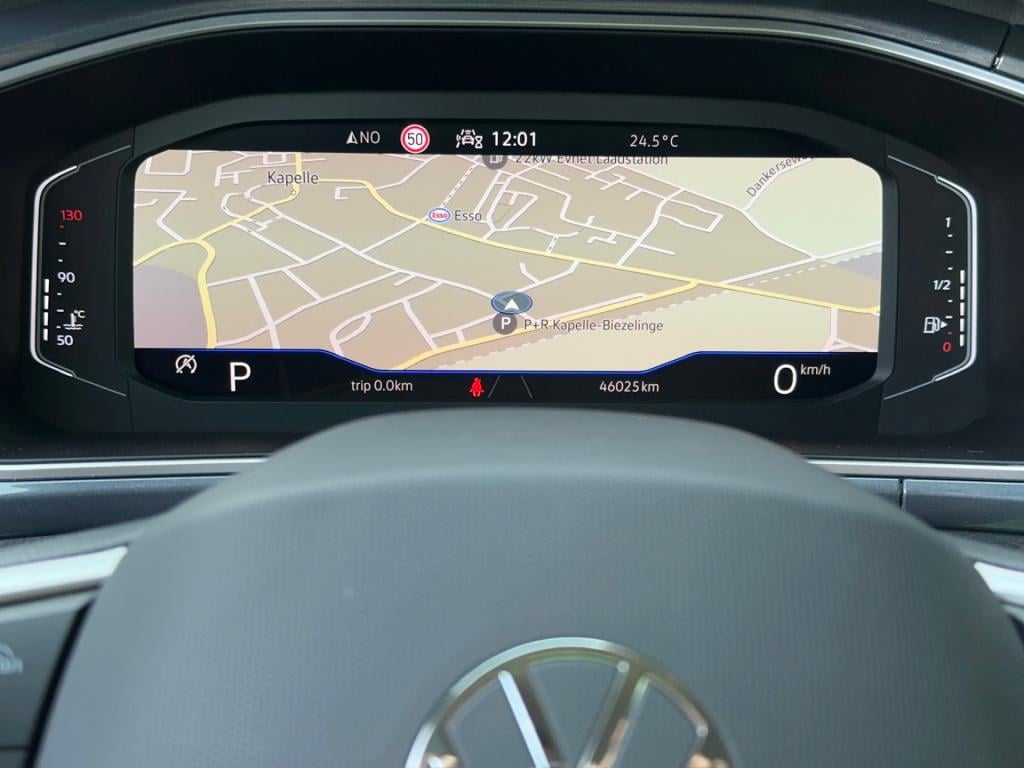 Volkswagen T-roc 1.5 tsi 150pk dsg style | camera | navi | adapt. cruise | 