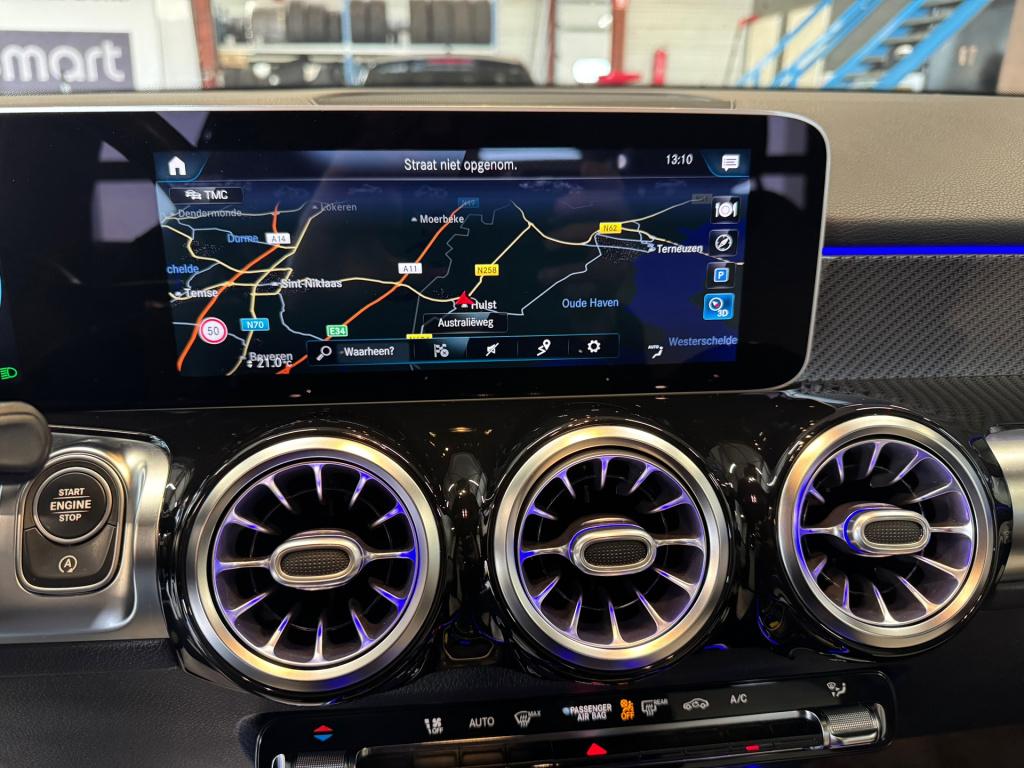 Mercedes-Benz 200-klasse glb amg night-pakket automaat , wegklapbare trekha