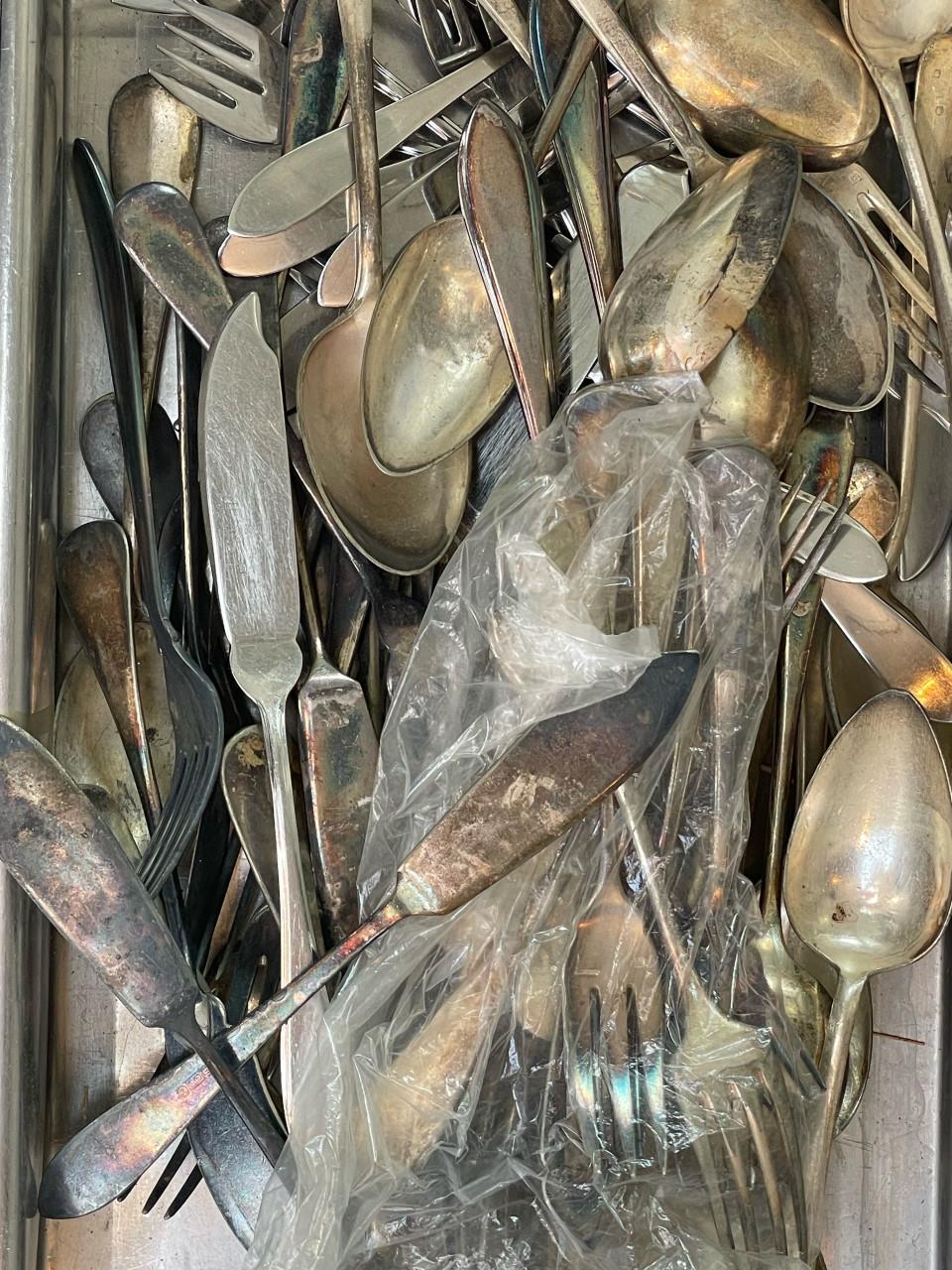 Diverse verzilverd bestek