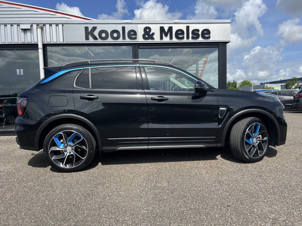 Lynk & Co 01 1.5 261pk phev plug in hybrid ,trekhaak , pano dak,car play
