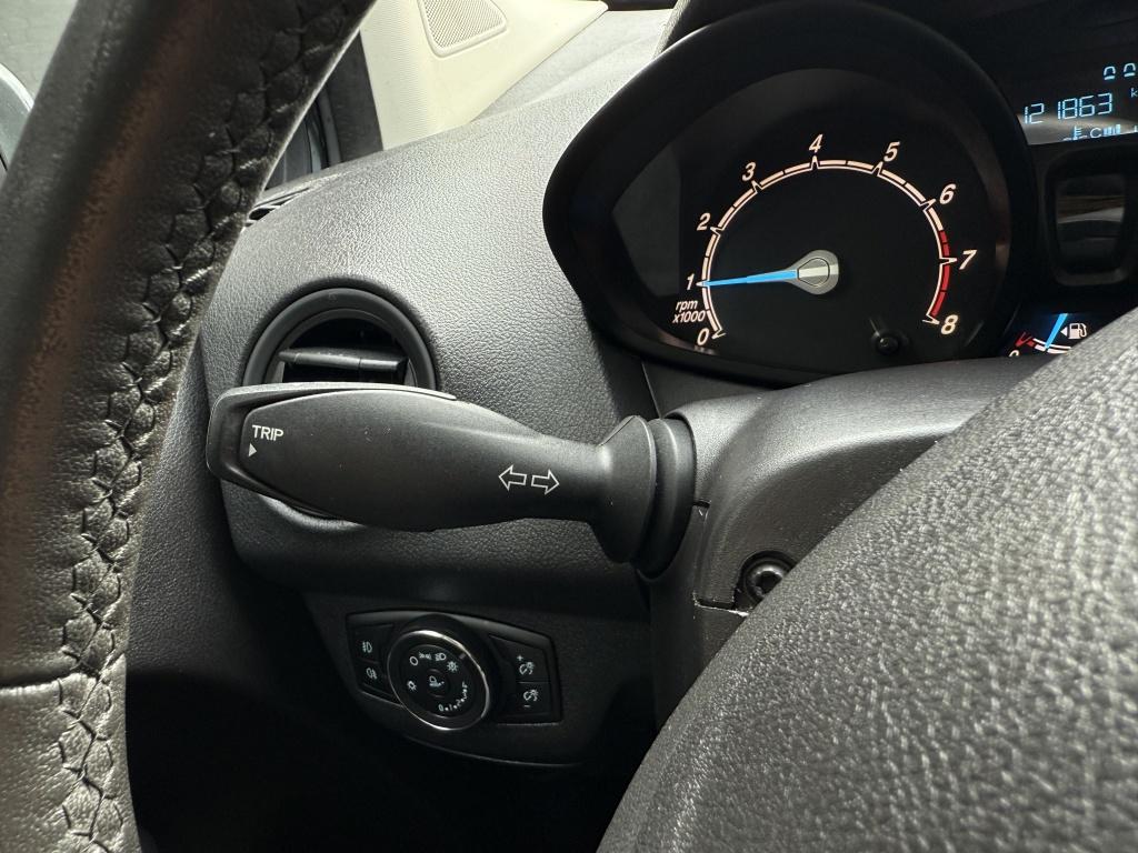 Ford Tourneo Courier 1.0 titanium