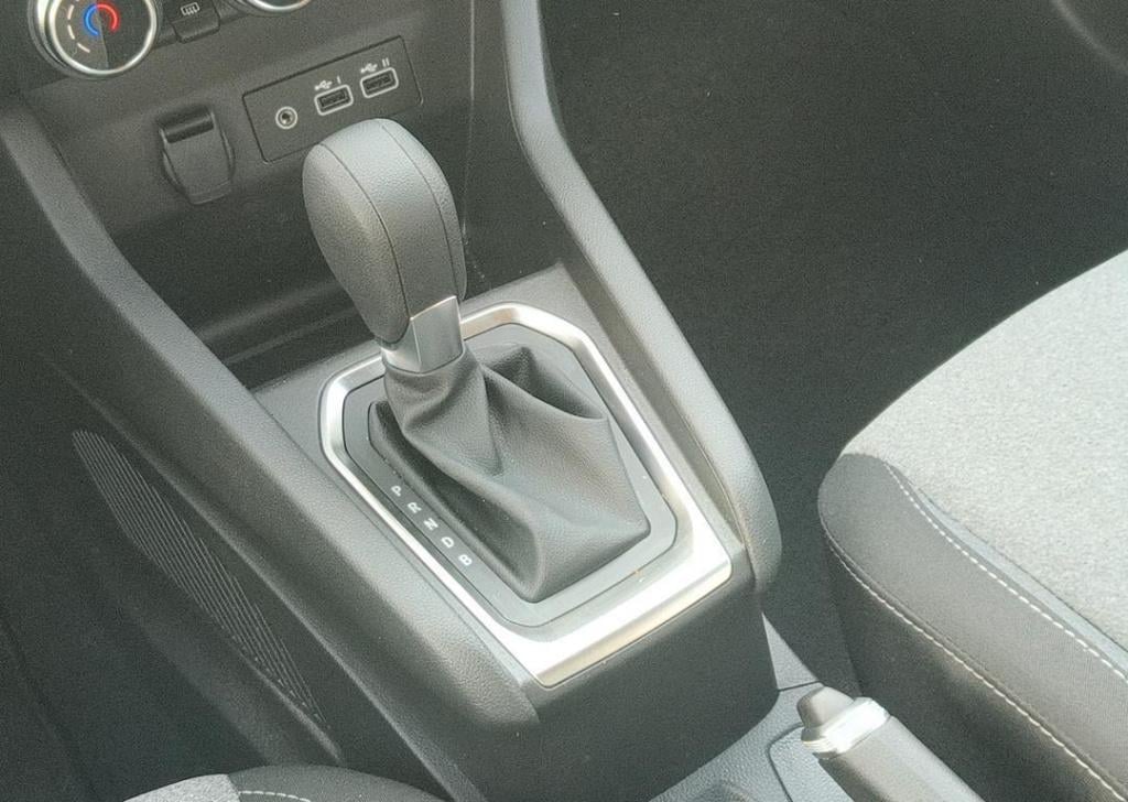 Renault Clio 1.6 e-tech full hybrid 145 evolution - navigatie