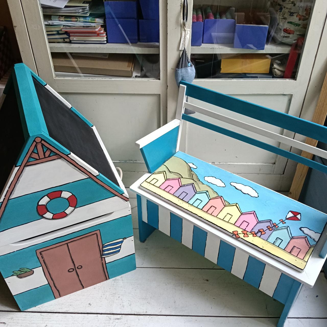 Kinderbankje en/of Speelgoedkist