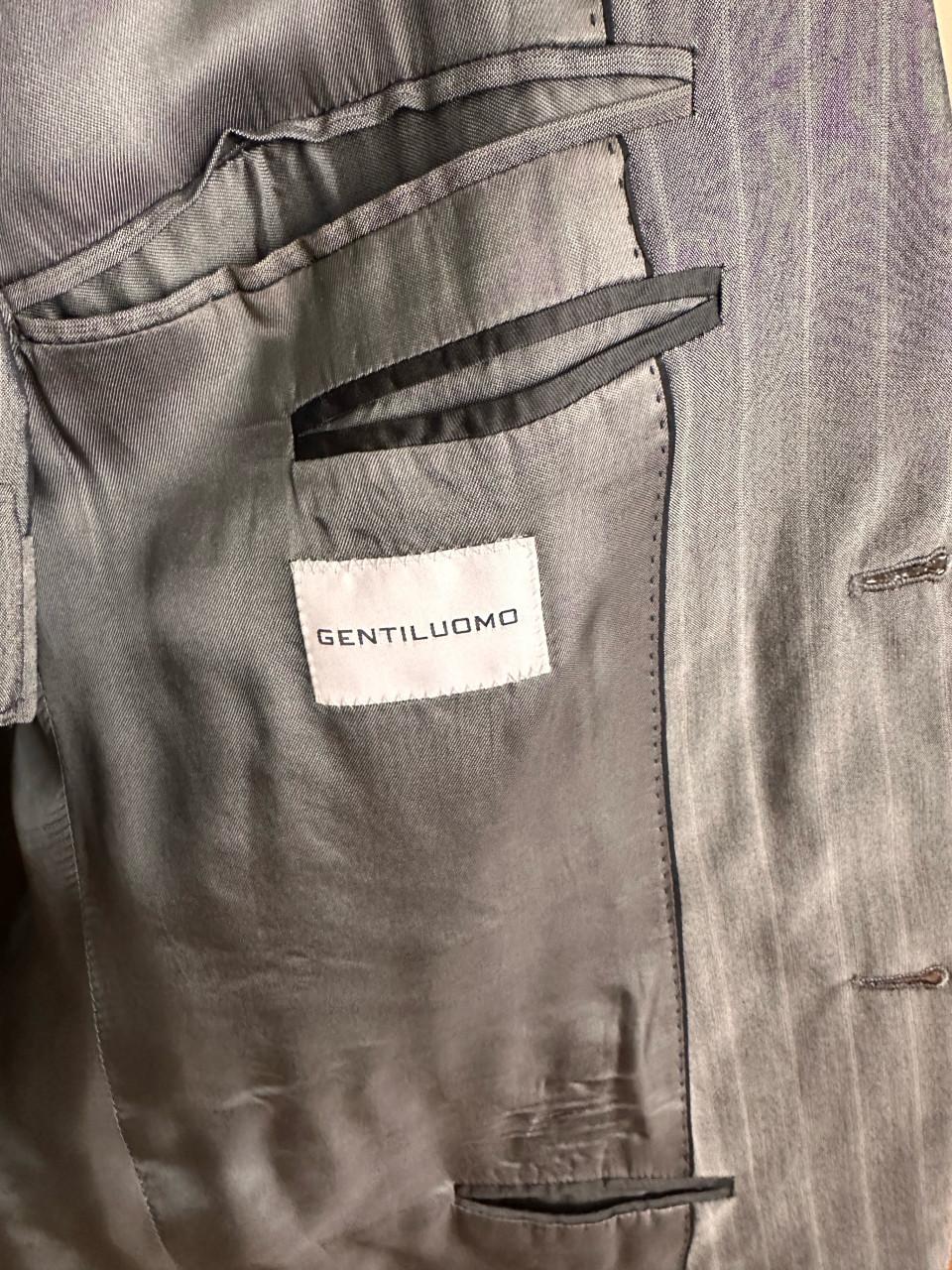 Mooi zwart kostuum van Gentiliomo maat 102 (lengtemaat van 51)