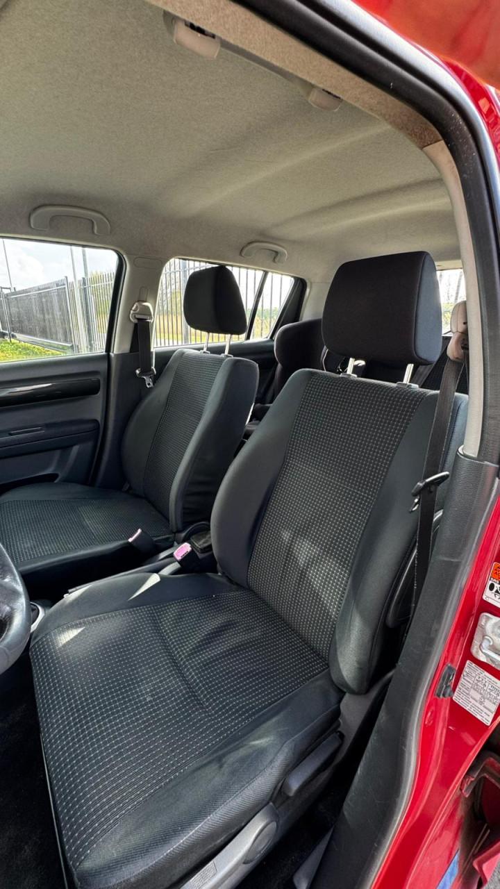 Suzuki Swift 1.3 | Rood