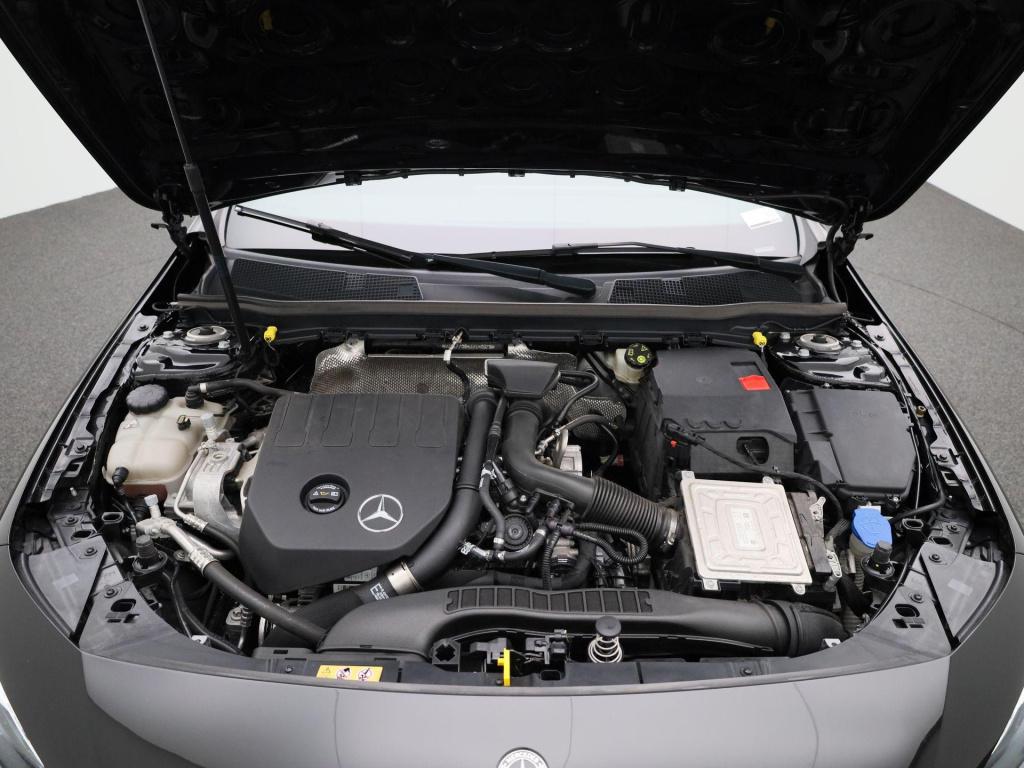 Mercedes-Benz A-Klasse 180 business solution luxury | automaat | apple carp