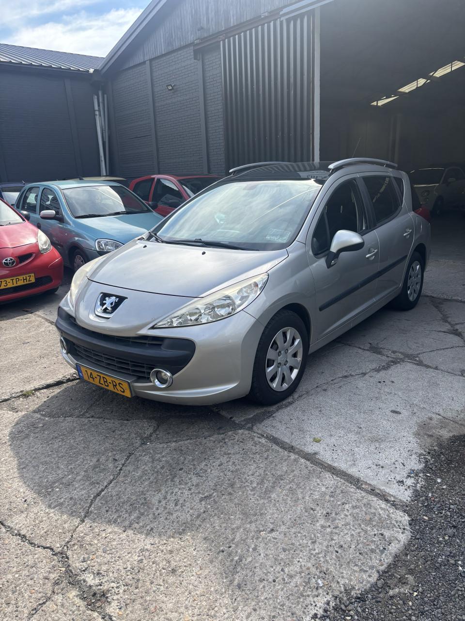Peugeot 207 automaat