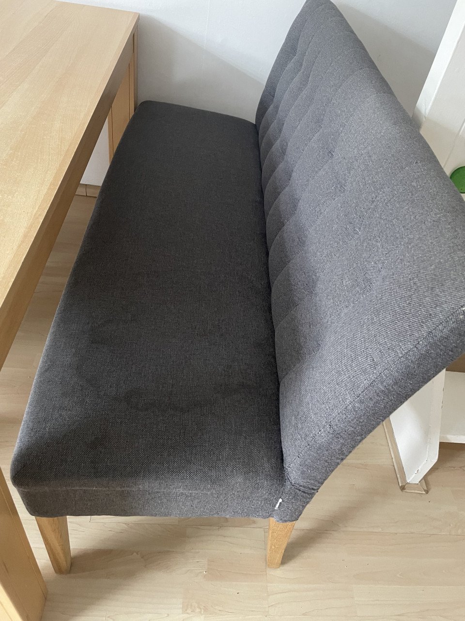 Eettafel met stoelen en bankje