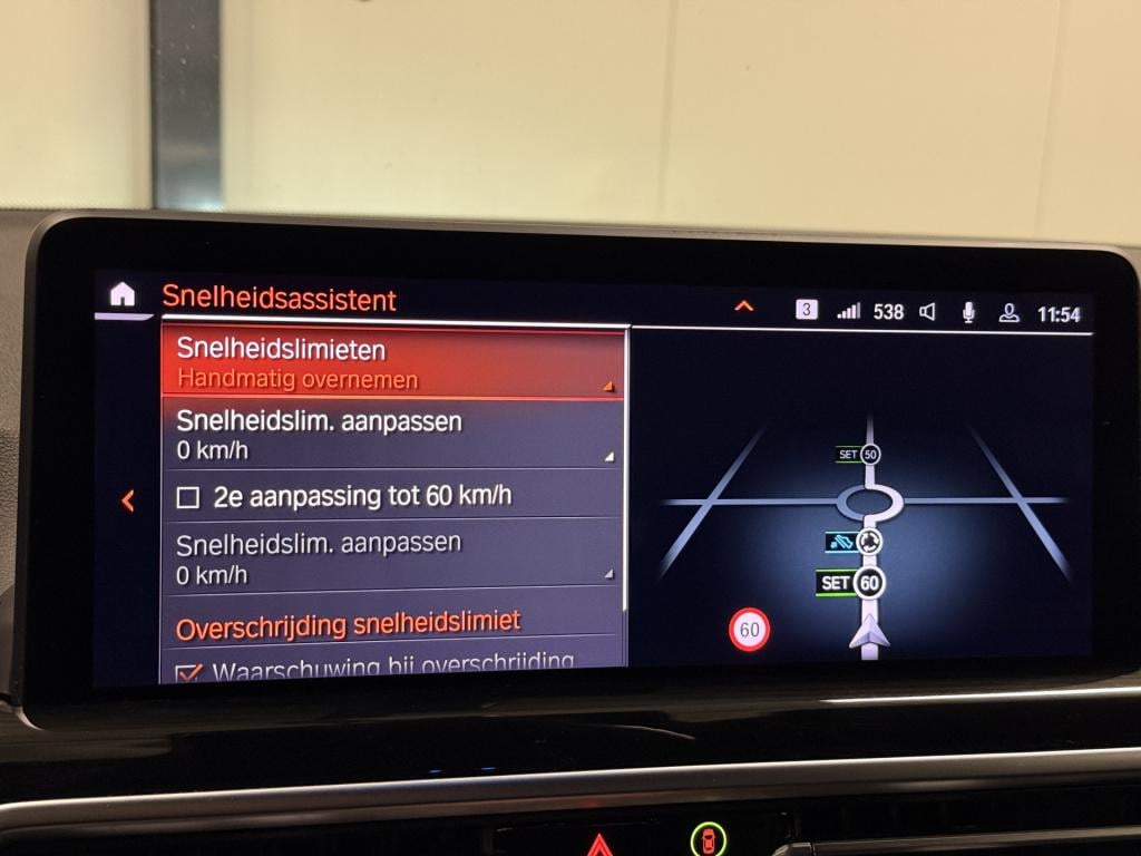 BMW X3 xdrive30e m-sport | stoelverwarming | achteruitrijcamera | trekhaak 