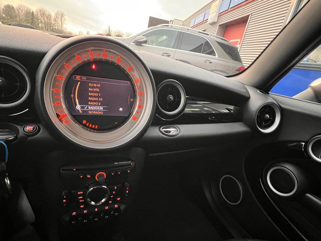 Mini Cooper mini 1.6 10 years ii, navigatie, leer, lm velgen enz...