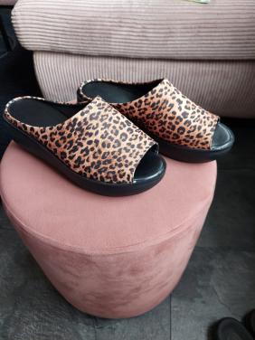 Nw tijger slippers