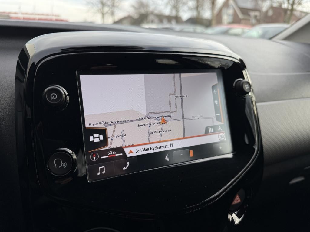Peugeot 108 1.0 e-vti allure // apple carplay // android auto //