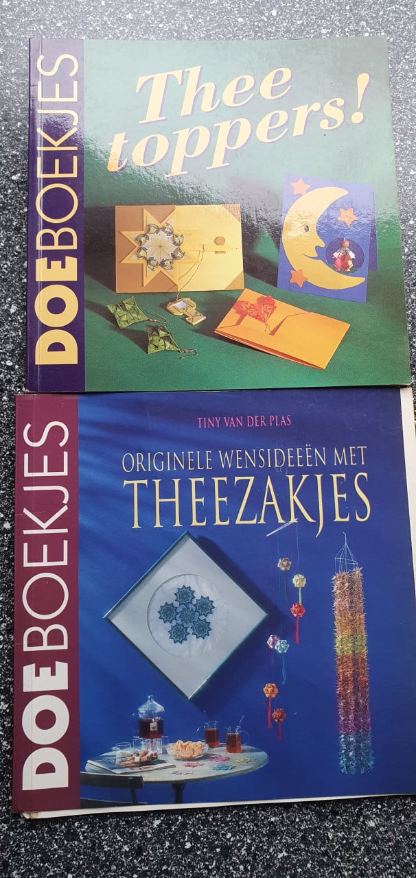 Theezakjes met voorbeeld boekjes