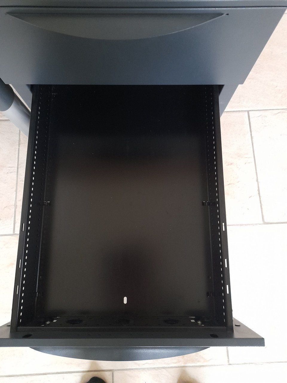 Ladenkastje op wielen voor onder bureau (42 x 58 x 54H)