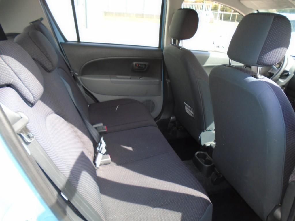 Daihatsu Sirion 1.0-12v trend