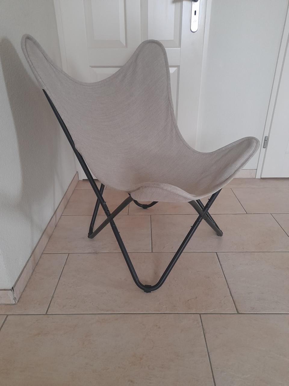 Leuke vlinderstoel ( in goede nette staat )