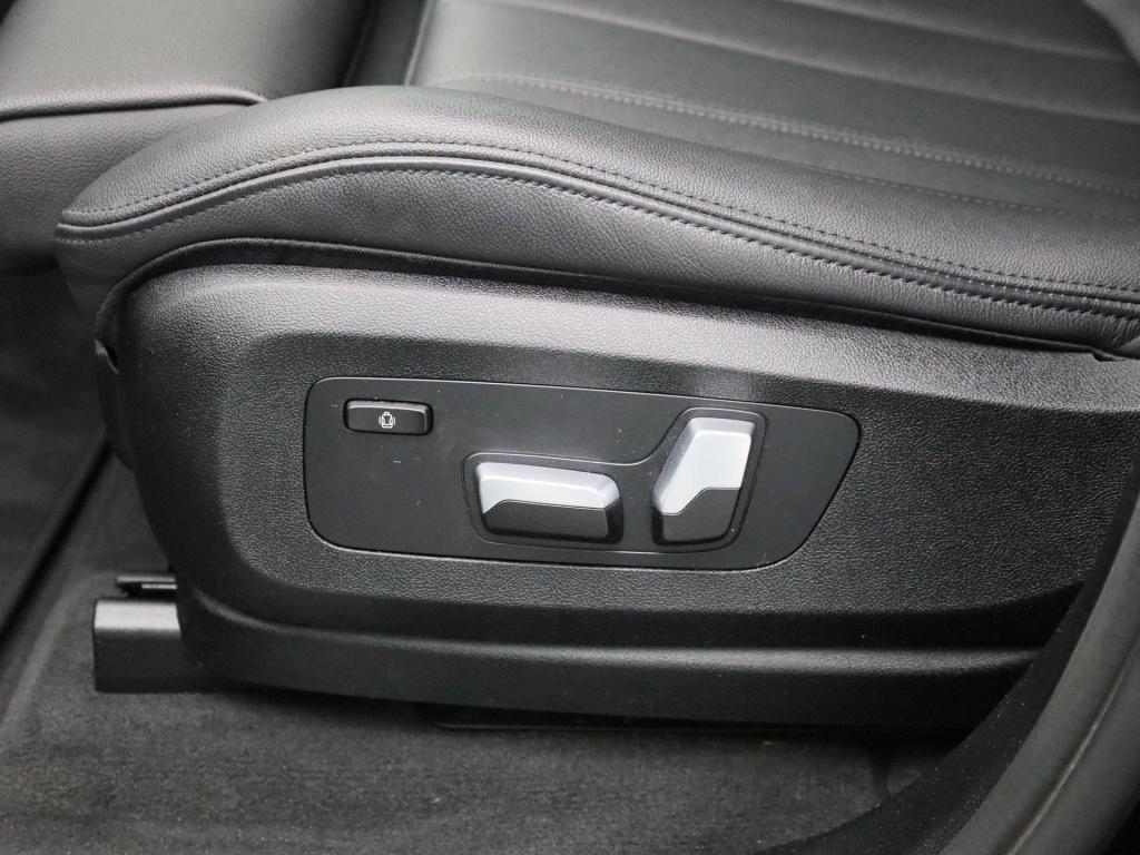 BMW X5 xdrive45e high executive | automaat | trekhaak | luchtvering | memor