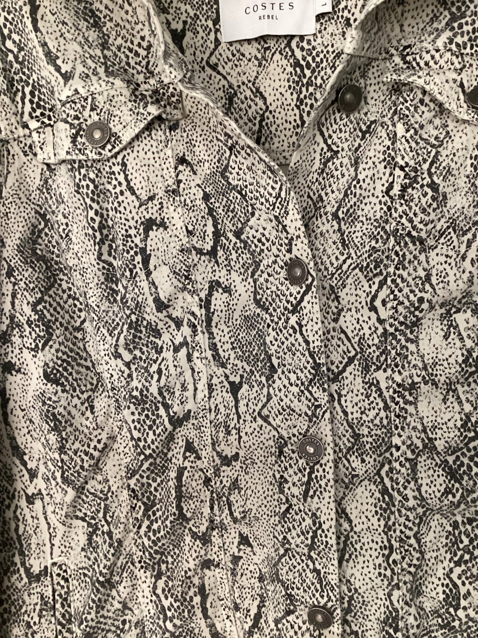 Jeans jasje costes maat l maar kan ook voor xl stretch leuke print zgan