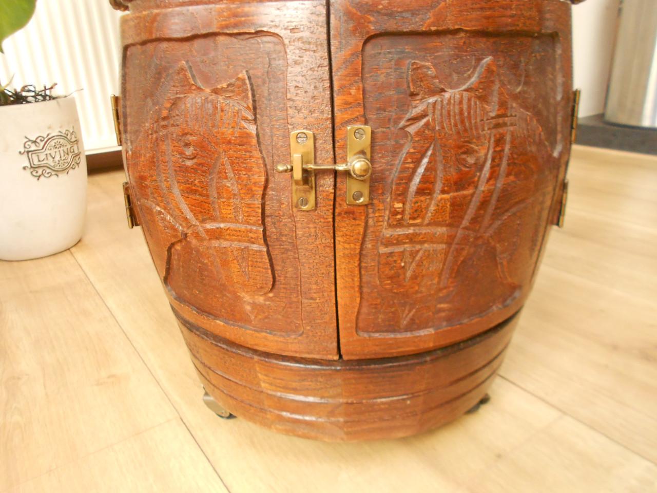 Vintage drank vat ton mini bar