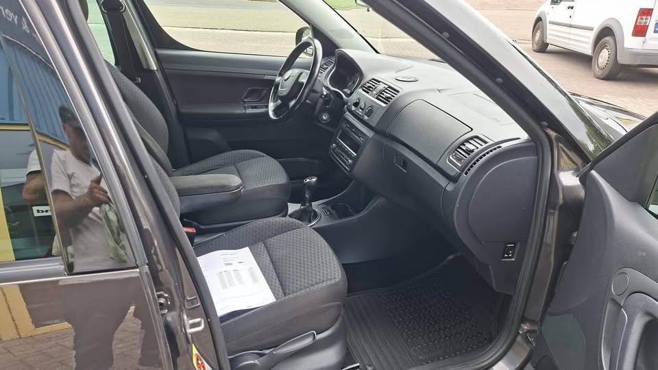 Scoda ROOMSTER 1.2 TSI Ambition MPV bj:2011 airco lm-velgen apk 2027