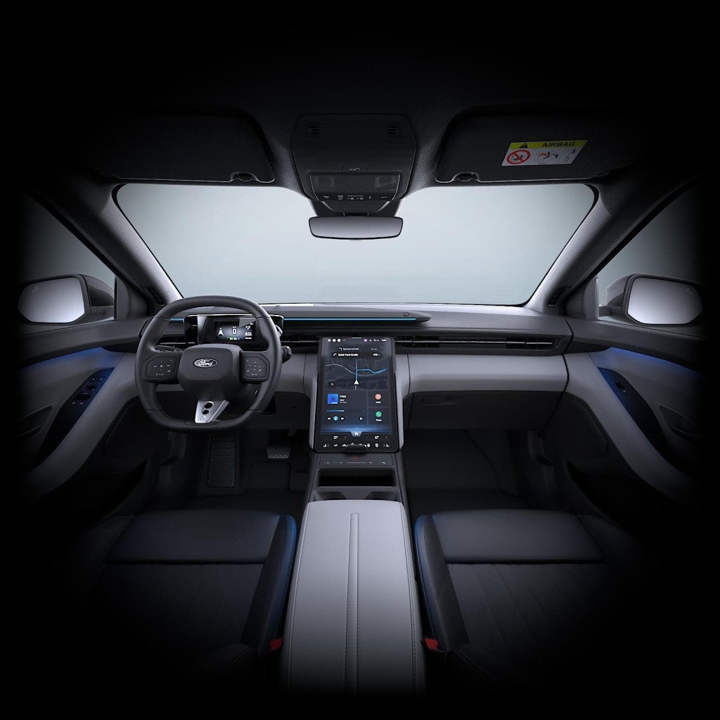 Ford Capri premium extended range rwd 77 kwh | nieuw te bestellen | €1500.-