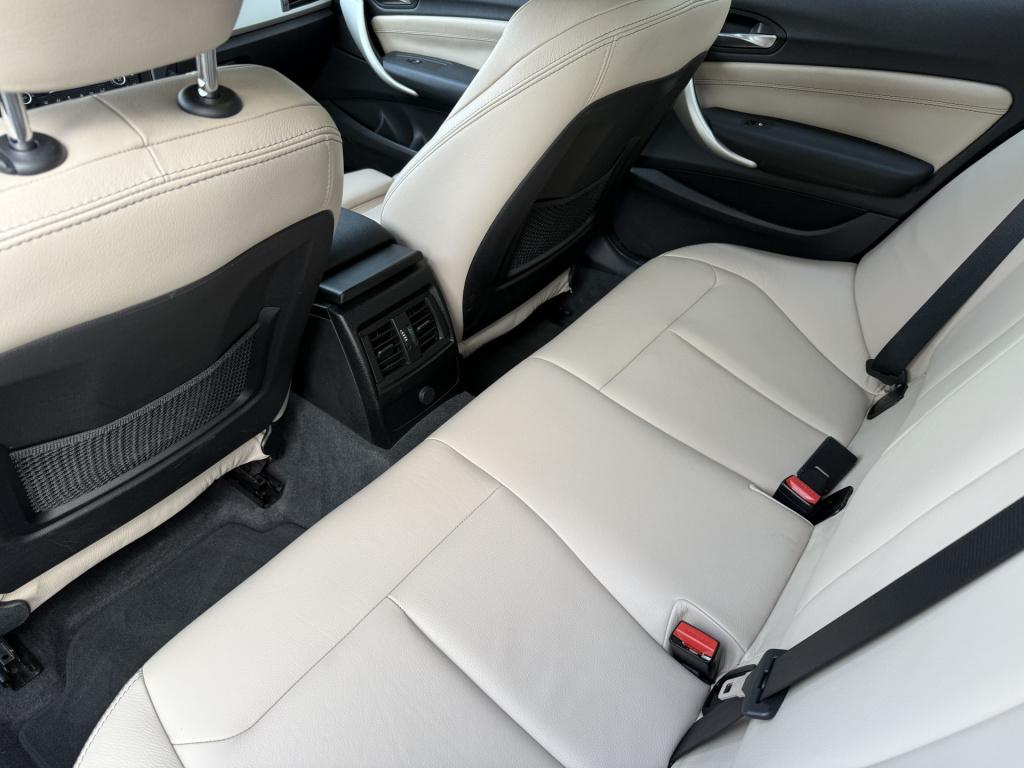 BMW 1 Serie 116i 136pk upgrade edition sportline 5-drs