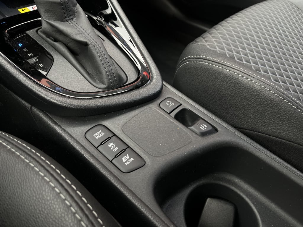 Toyota Yaris 1.5 hybrid executive | carplay | navi | stoelverw. | acc