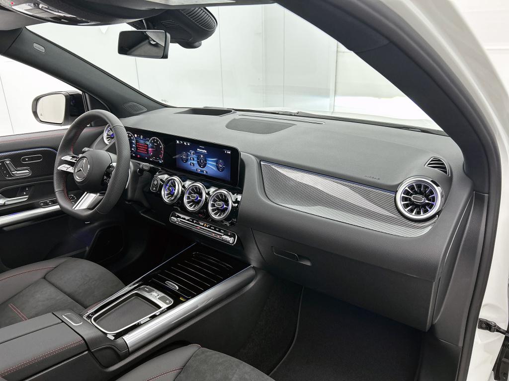 Mercedes-Benz Gla-klasse 180 business solution amg | premium plus pakket | 