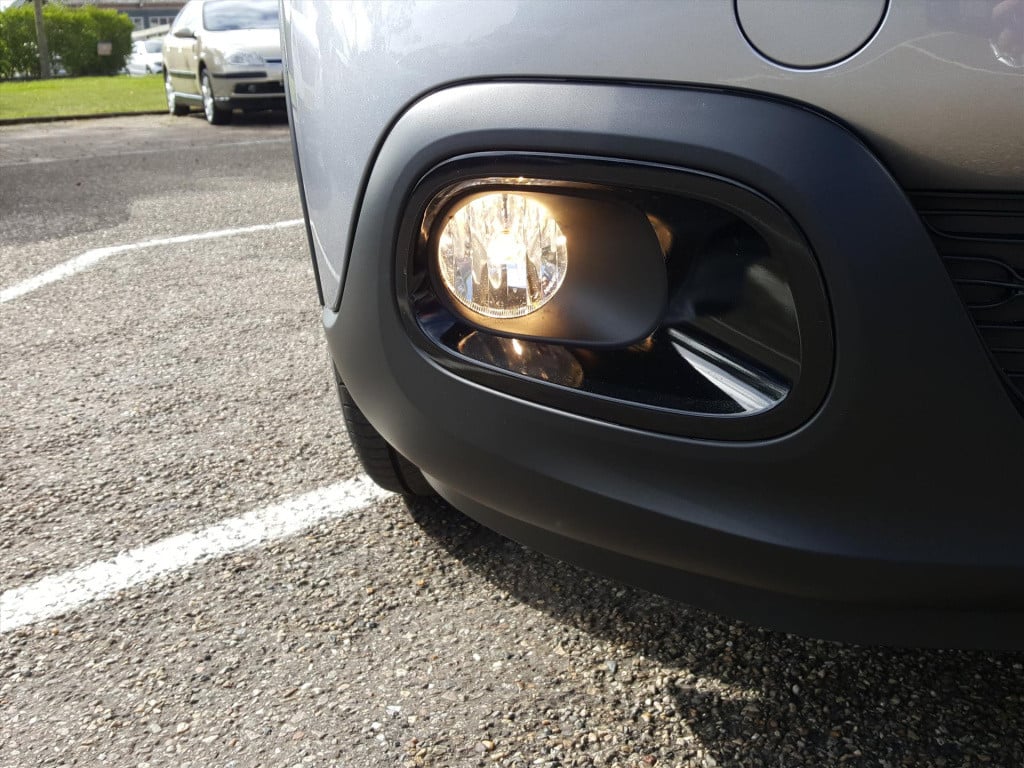 Citroen C3 1.2 puretech 83pk s&s plus navigatie | apple carplay & android a