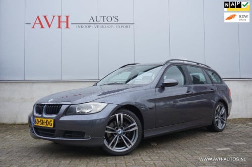 BMW 3-serie touring 320i dynamic executive