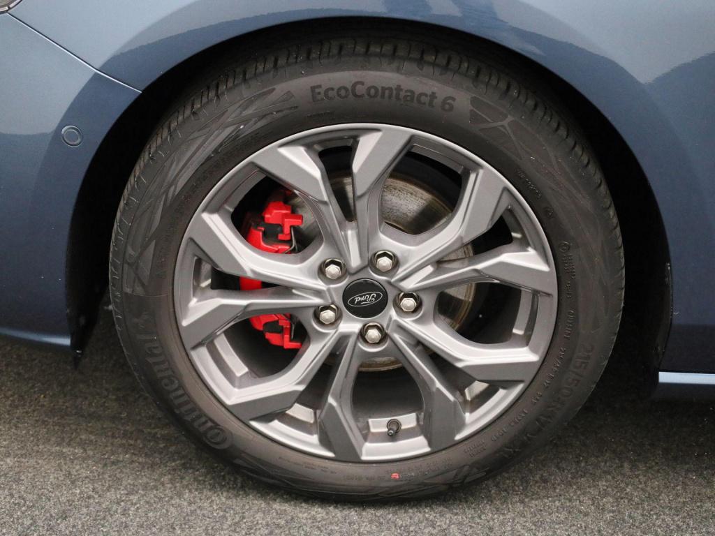 Ford Focus wagon 1.0 ecoboost hybrid st line style | trekhaak | climate con