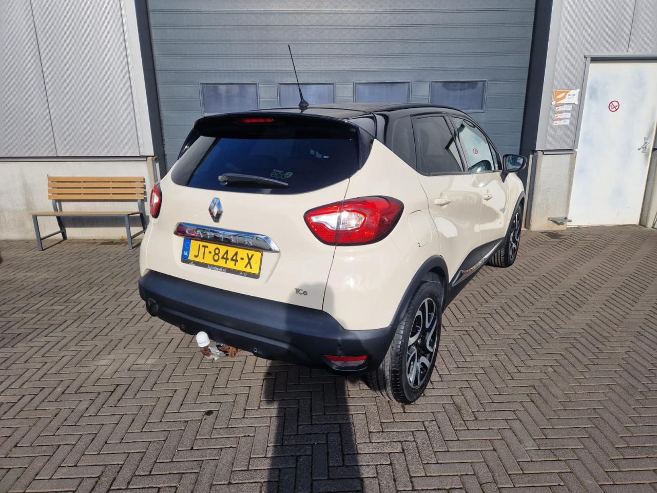 TE KOOP RENAULT CAPTUR 0.9 TCE DYNAMIQUE MET TREKHAAK