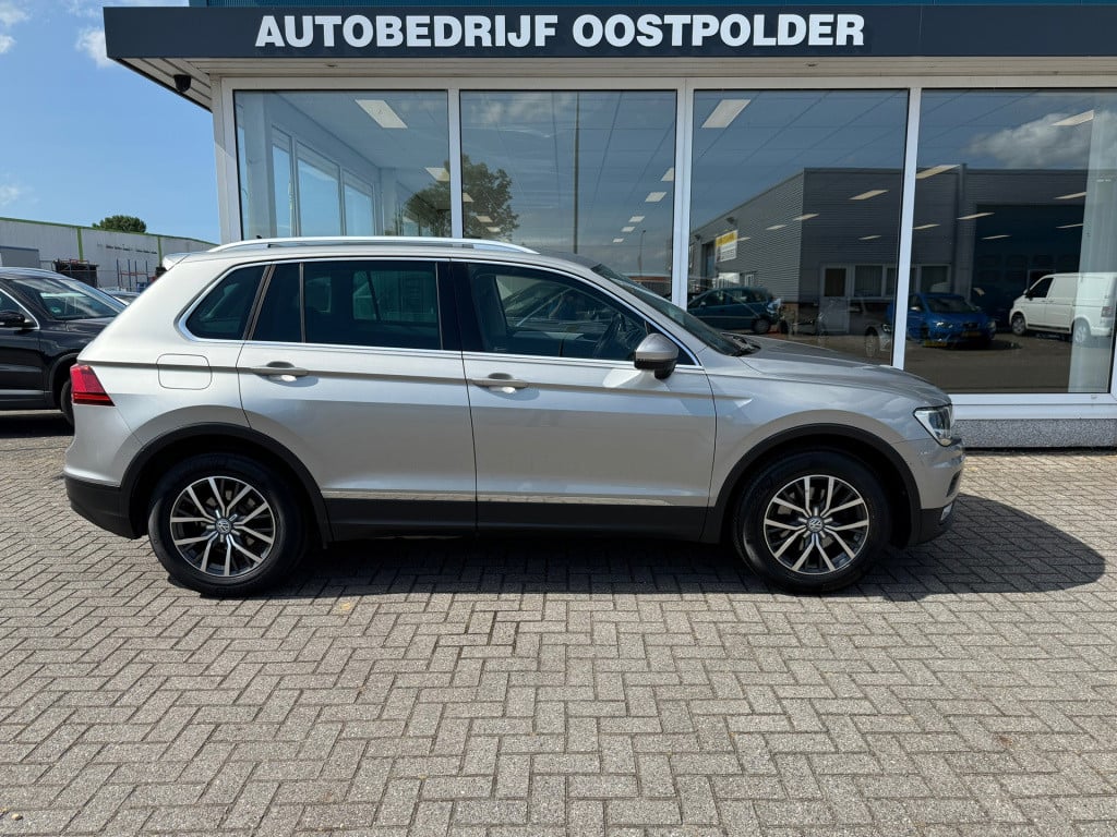 Volkswagen Tiguan 1.4 tsi act connected series dsg