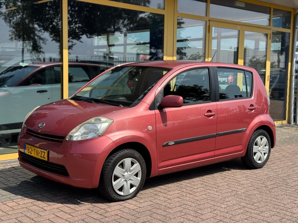 Daihatsu Sirion 2 1.0-12v trend
