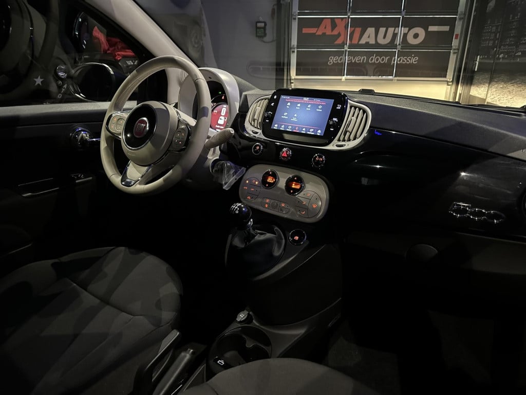Fiat 500 1.0 hybrid dolcevita 1.0 hybrid *panoramadak*applecarplay*clima*