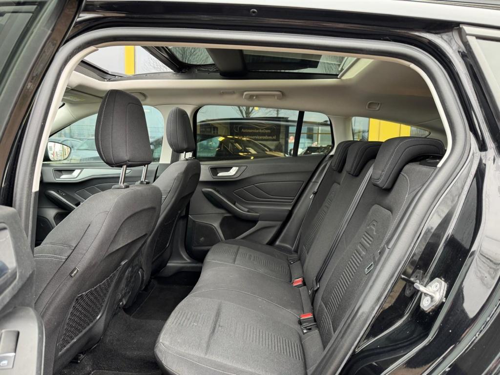 Ford Focus wagon 1.0 ecob. active bns | pano | led | bovag