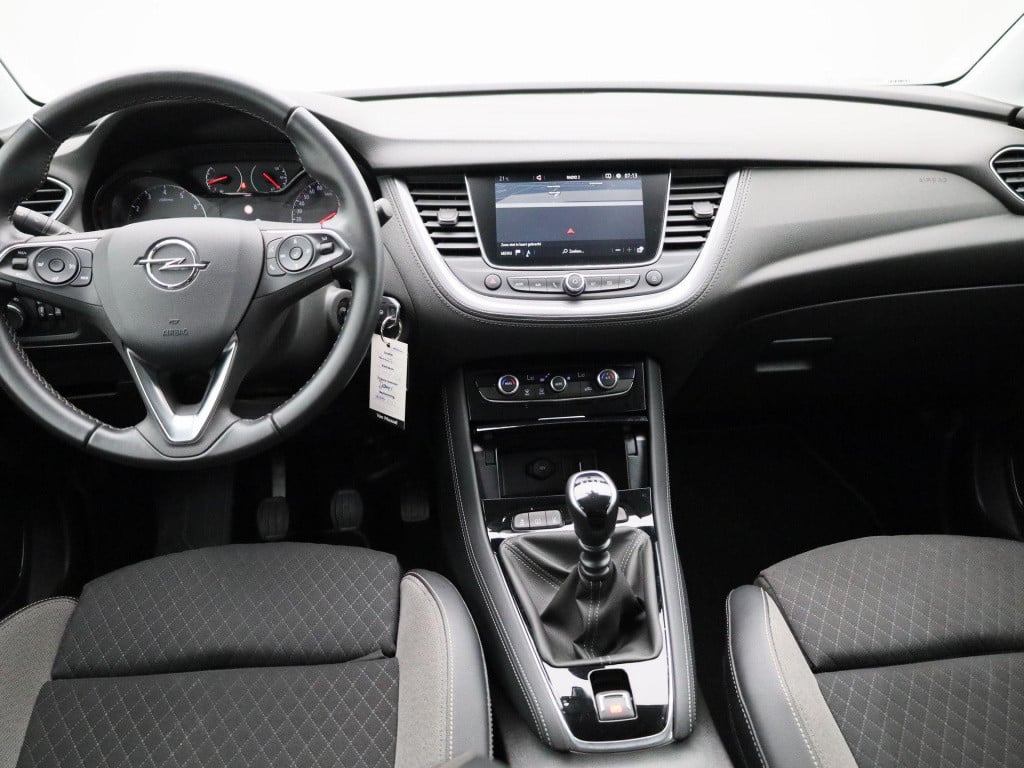 Opel Grandland X 1.2 turbo business edition | lmv | navigatie | trekhaak | 