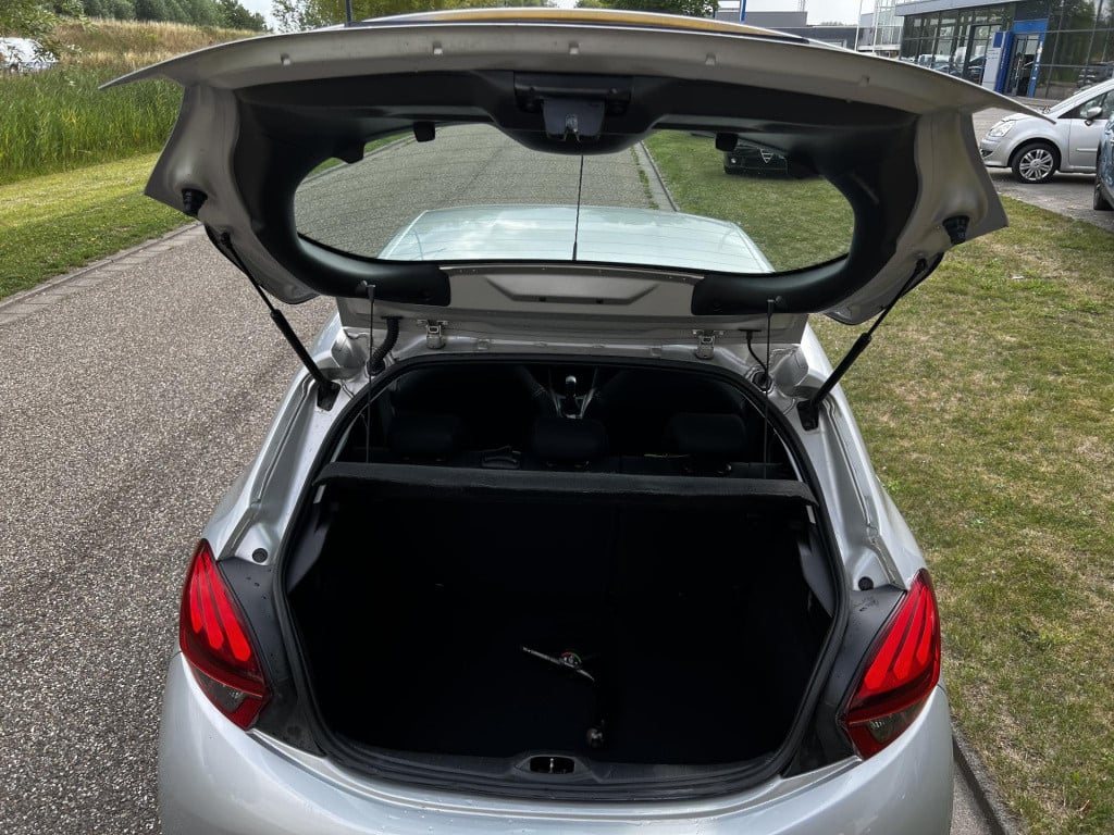 Peugeot 208 1.2 puretech allure