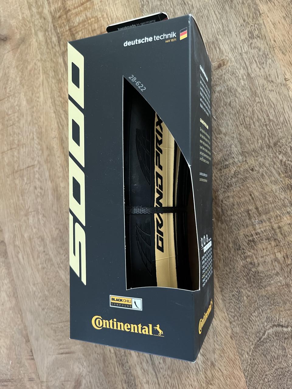Continental grand prix 5000 28 mm + 4 binnenbanden