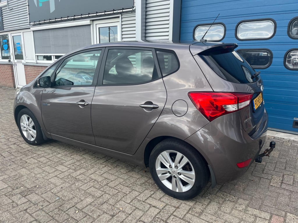 Hyundai Ix20 1.4i i-vision | climate | cruise |