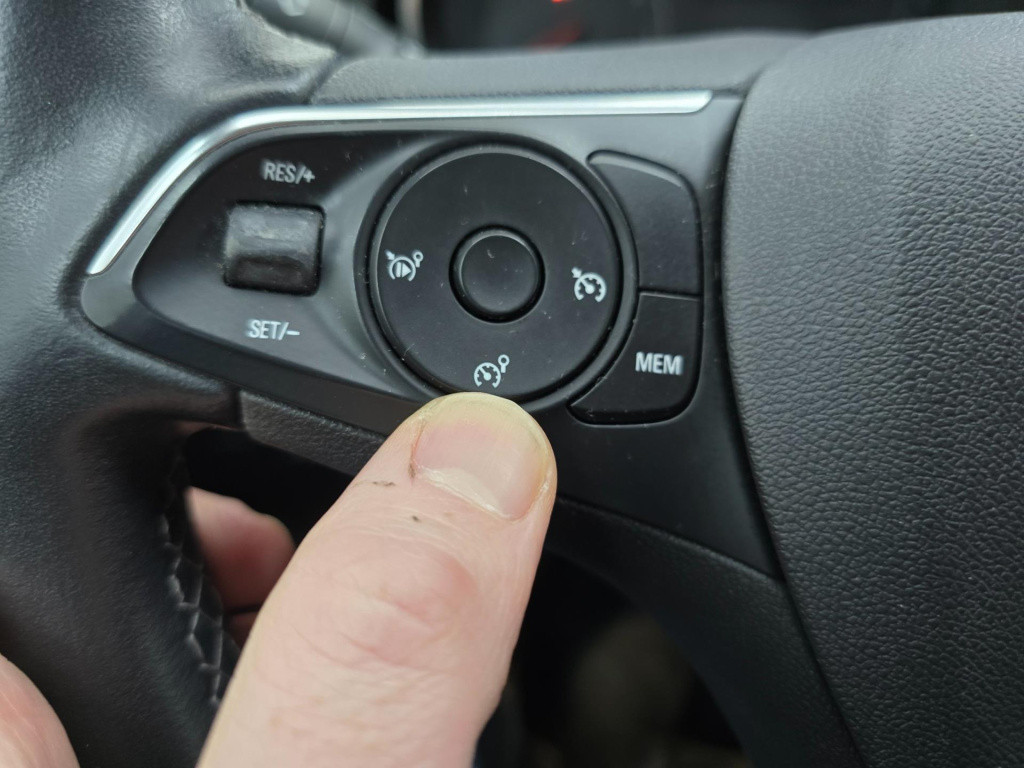 Opel Grandland X occasion met trekhaak en parkeercamera | tweedehands opel 